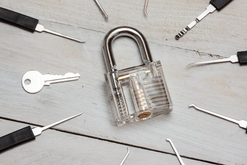 Do Broken Key Extractor Tools Actually Work? A Locksmith's Perspective