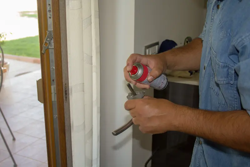 Key Won't Turn? Troubleshoot & Fix a Stuck Lock